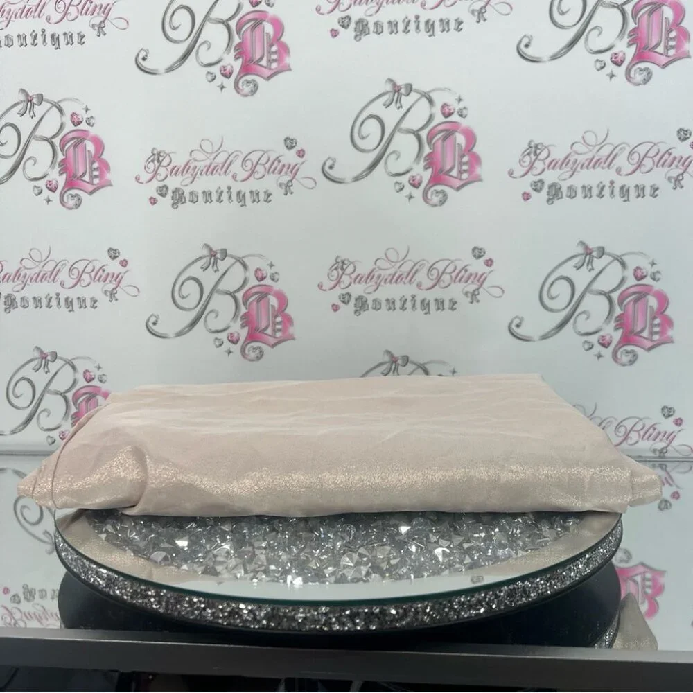 Table cloth sparkly light baby pink peach rose gold Luxurious Cream